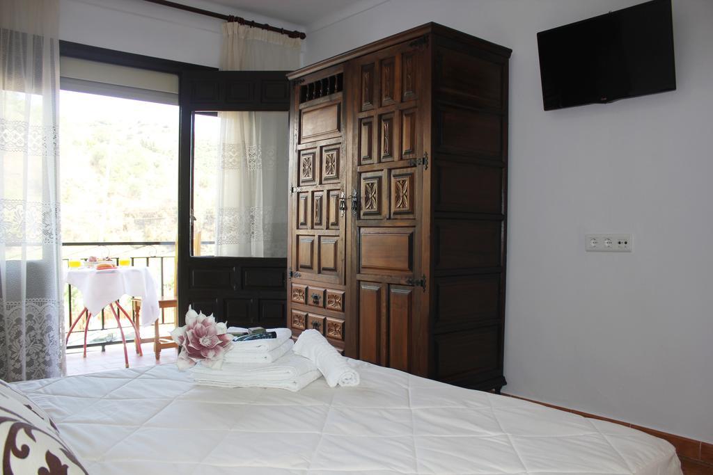 Pension Algarrobena Альгарробо Экстерьер фото